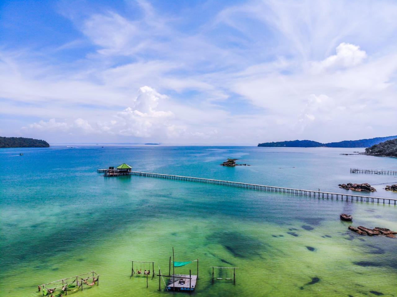 Mad Monkey Koh Rong Samloem Vandrarhem Koh Rong Sanloem Exteriör bild