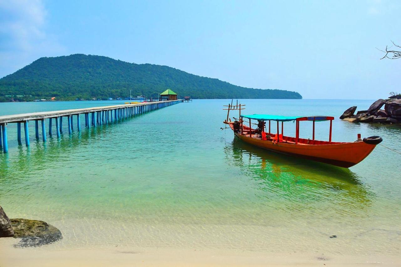 Mad Monkey Koh Rong Samloem Vandrarhem Koh Rong Sanloem Exteriör bild